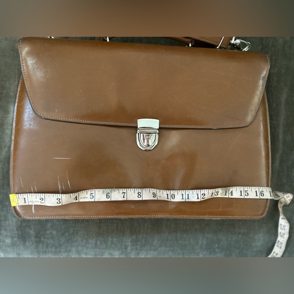 Messenger bag Leather.Jack Georges Vintage.A few flaws,see pics. - Picture 12 of 14